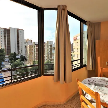 Cadiz 4-b * Benidorm